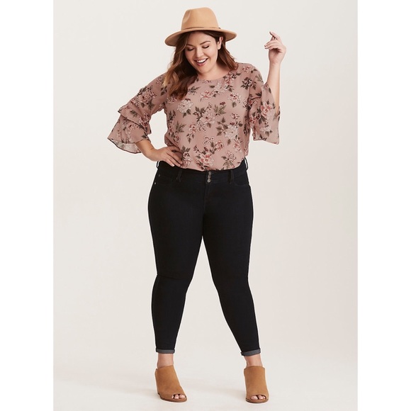 TORRID 0X FLORAL RUFFLE BELL SLEEVE STRAPPY BLOUSE - Picture 2 of 7